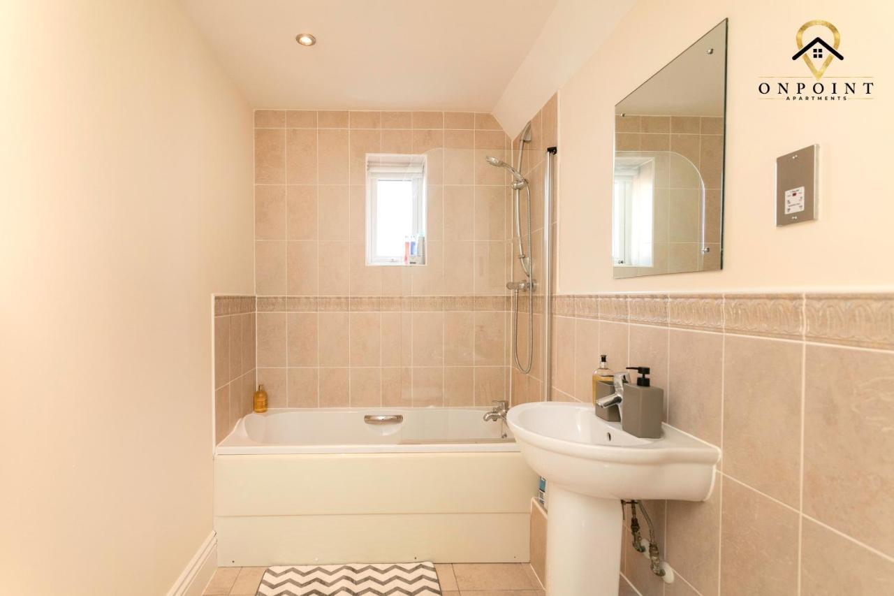 ✰Onpoint -Large 2 Bedroom Apt With Parking!✰ Nottingham Exterior photo